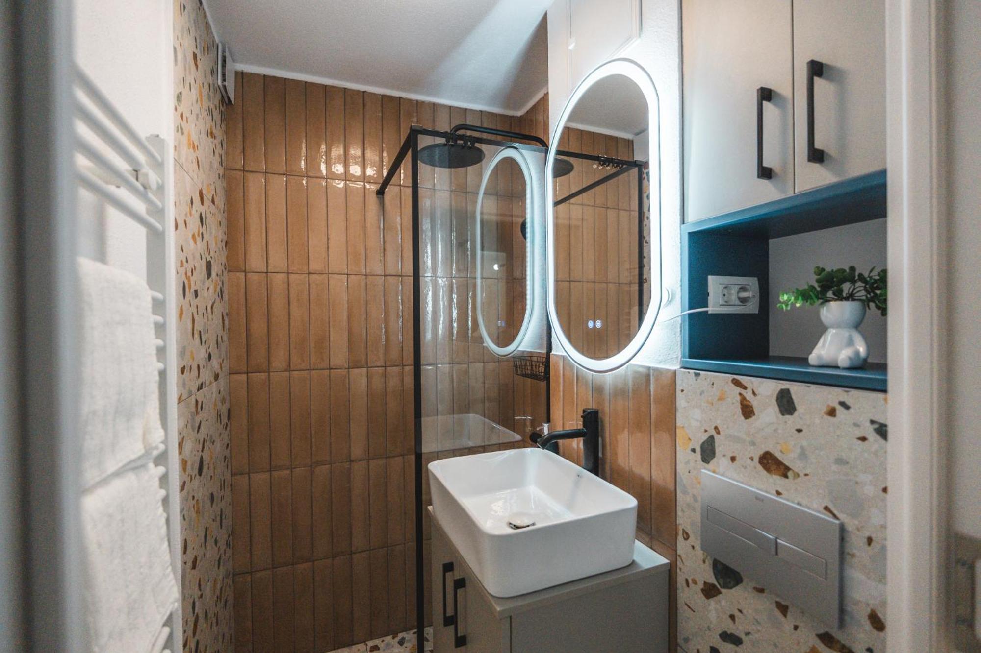 Apartament Iulia Si Alex Curtea de Argeş Εξωτερικό φωτογραφία